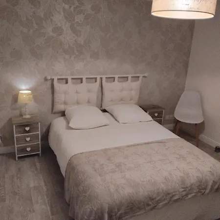 Sardine, Face à La Forêt