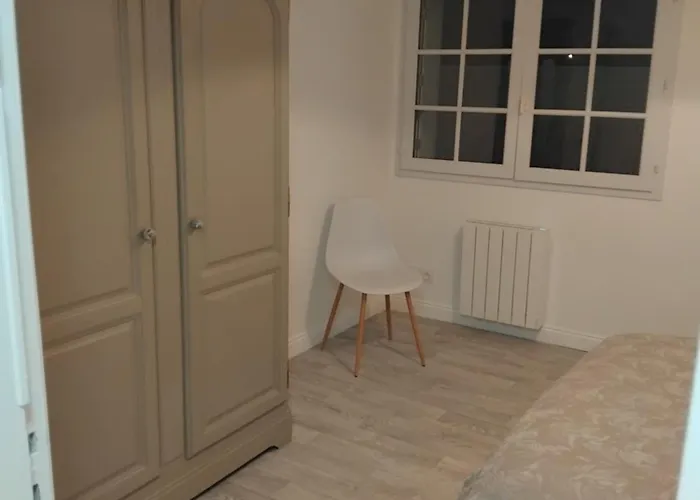 Hébergement de vacances Sardine, Face à La Forêt